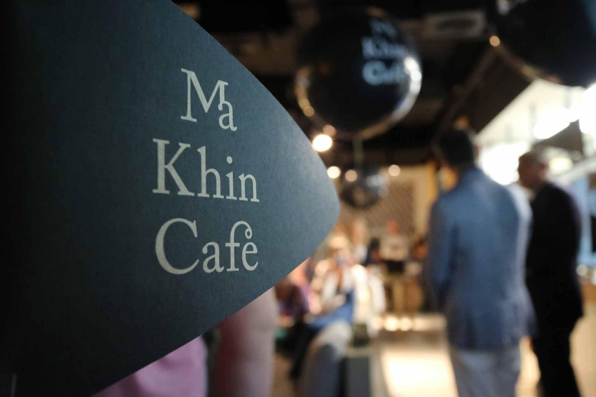 Nuevo horario Ma Khin Café restaurante de comida asiática en Valencia